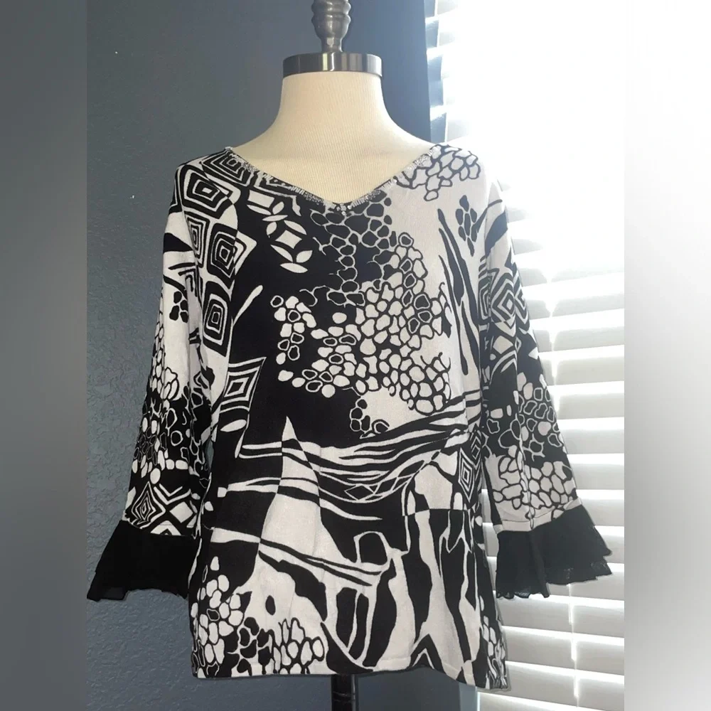 a la Carter blouse women’s size large black-white top 3/4 sleeve ruffle - Picture 14 of 15